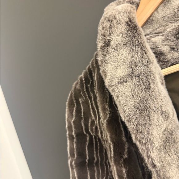 Couture Helene size 8 (UK see measurements) faux fur brown golden tones long - Picture 3 of 15